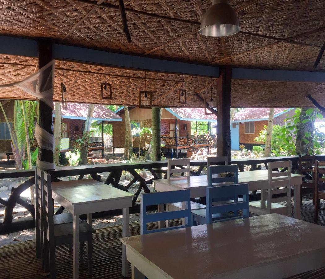 Beach House Resort And Dive Center Mambajao Eksteriør billede