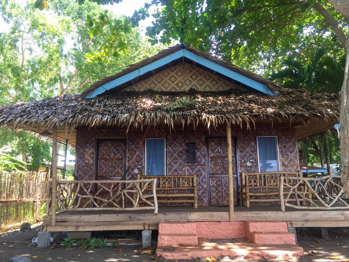 Beach House Resort And Dive Center Mambajao Eksteriør billede