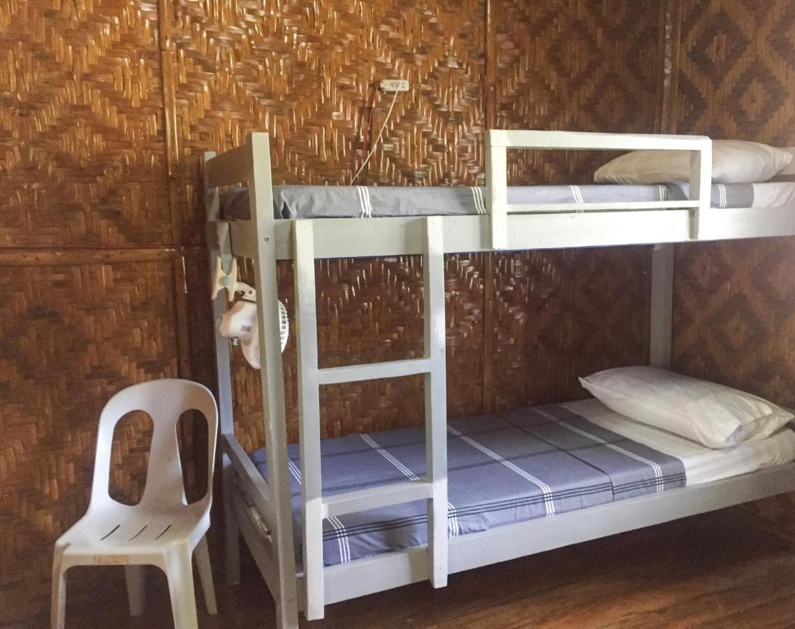 Beach House Resort And Dive Center Mambajao Eksteriør billede